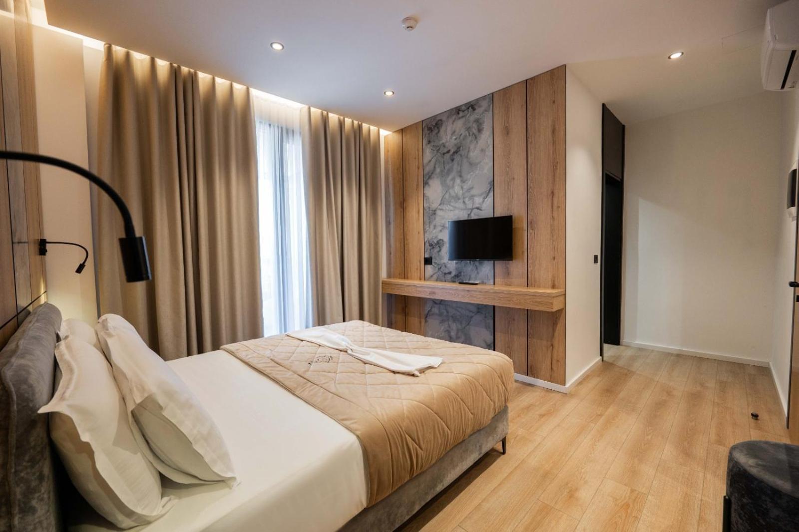 Joni Premium Ksamil